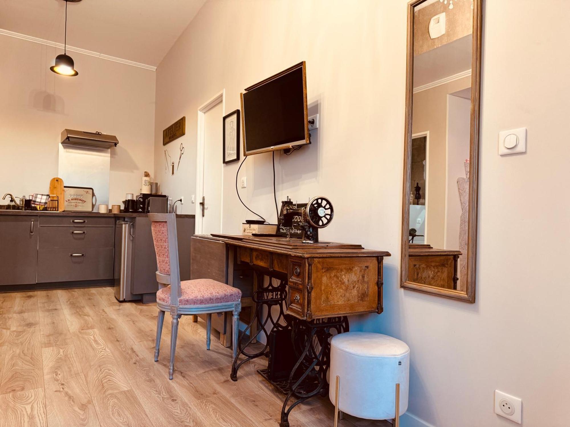 Apartment Le Tailleur, Centre Historique, Fibre, Climatisation, Ess, Rez-de-chaussee, Bedinshop